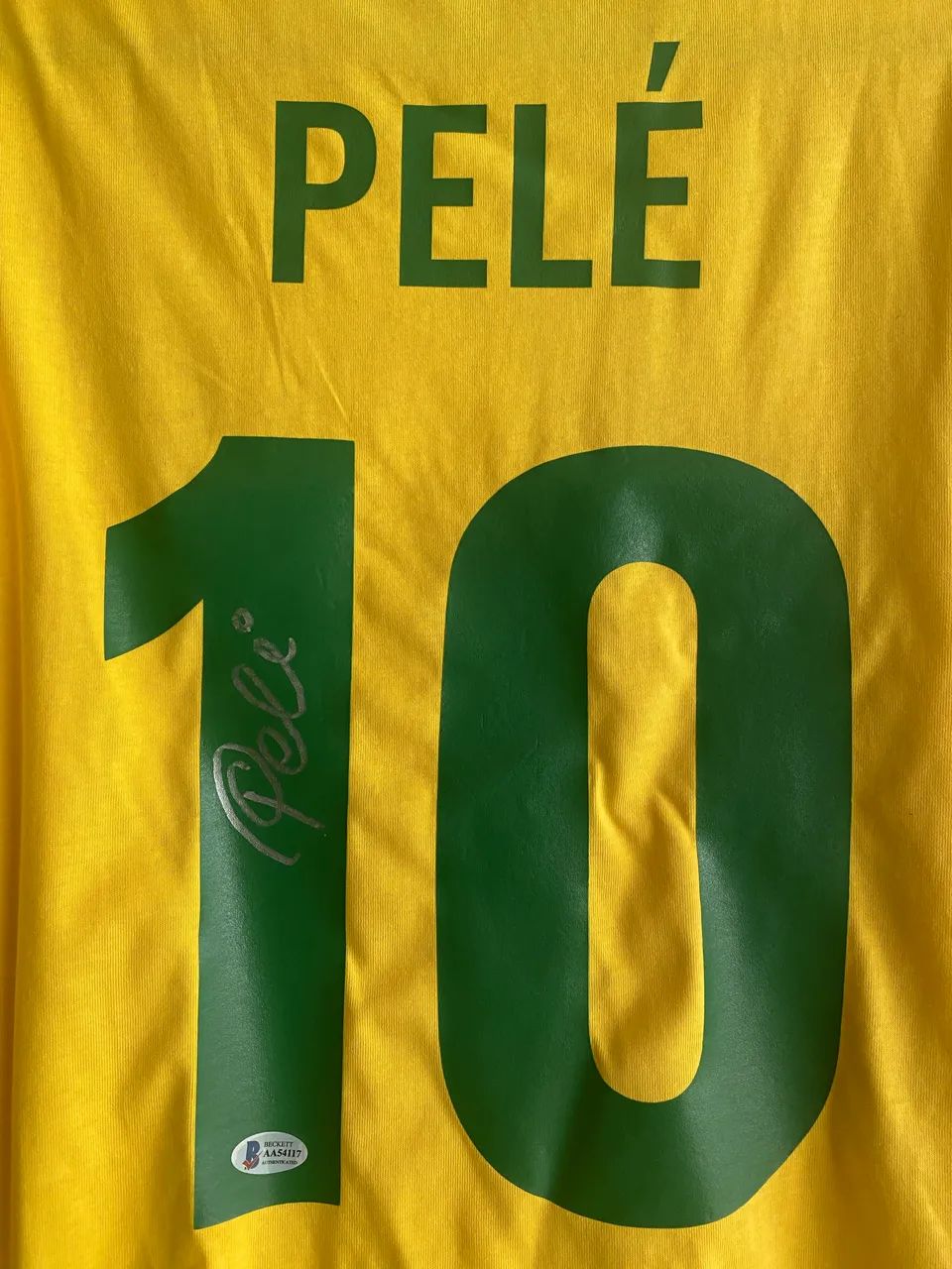 Camisa autografada Pelé certificado Beckett 