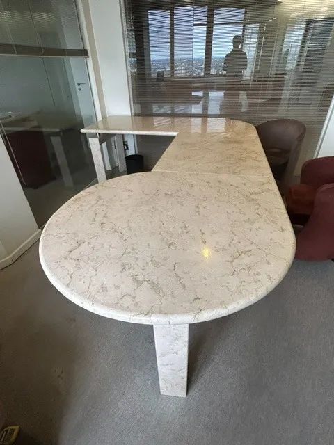 mesa de marmore crema marfil