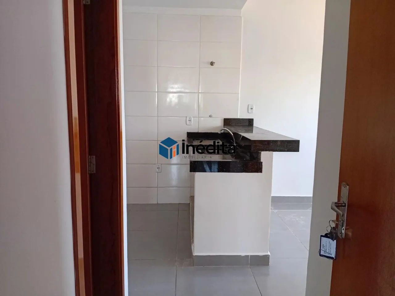 Apartamento Amplo com 1 Quarto e Garagem Coberta | R$ 1.200 - Foto 3