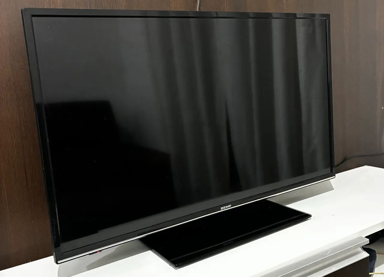 TV LED Semp Toshiba 32?