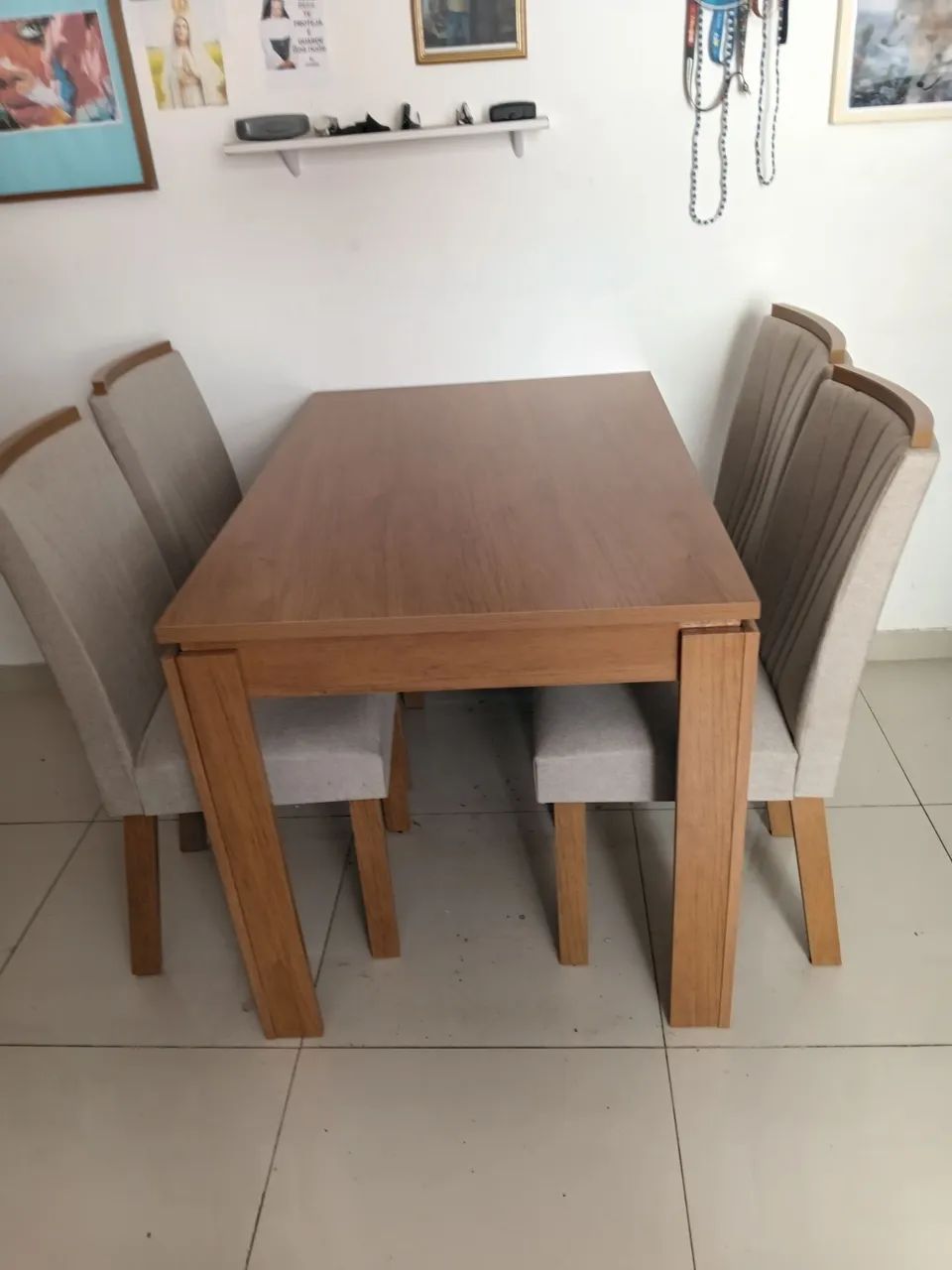 Mesa 4 cadeiras 