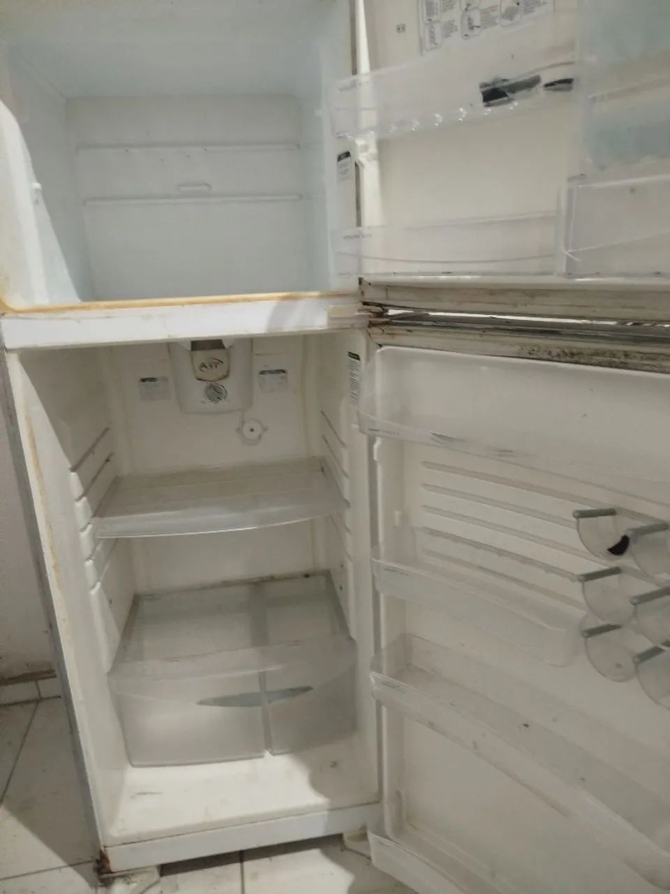 Vende se uma geladeira  - Foto 4