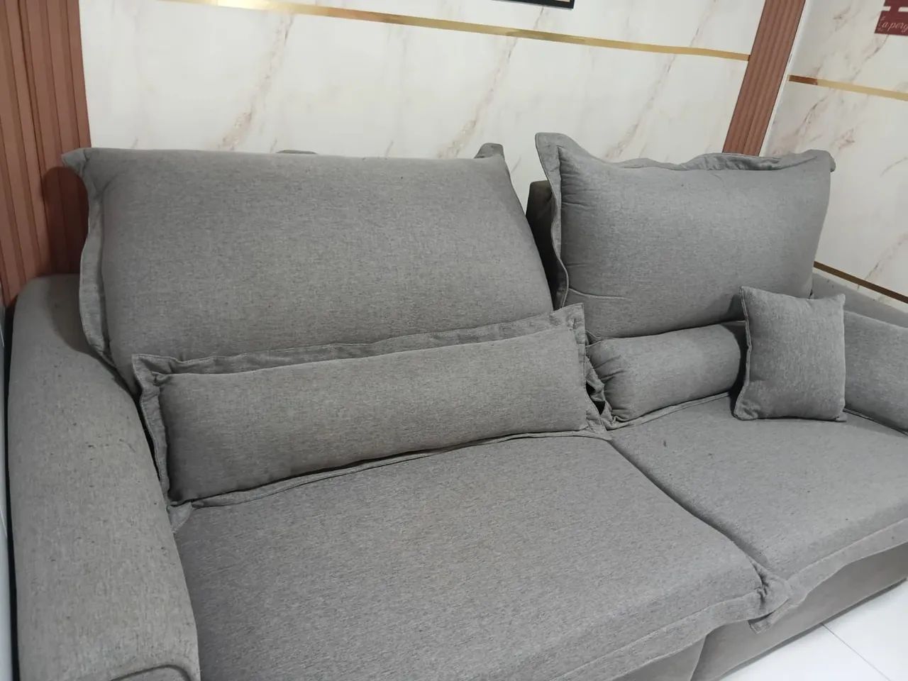 Vendo sofa semi novo no linho. - Foto 3