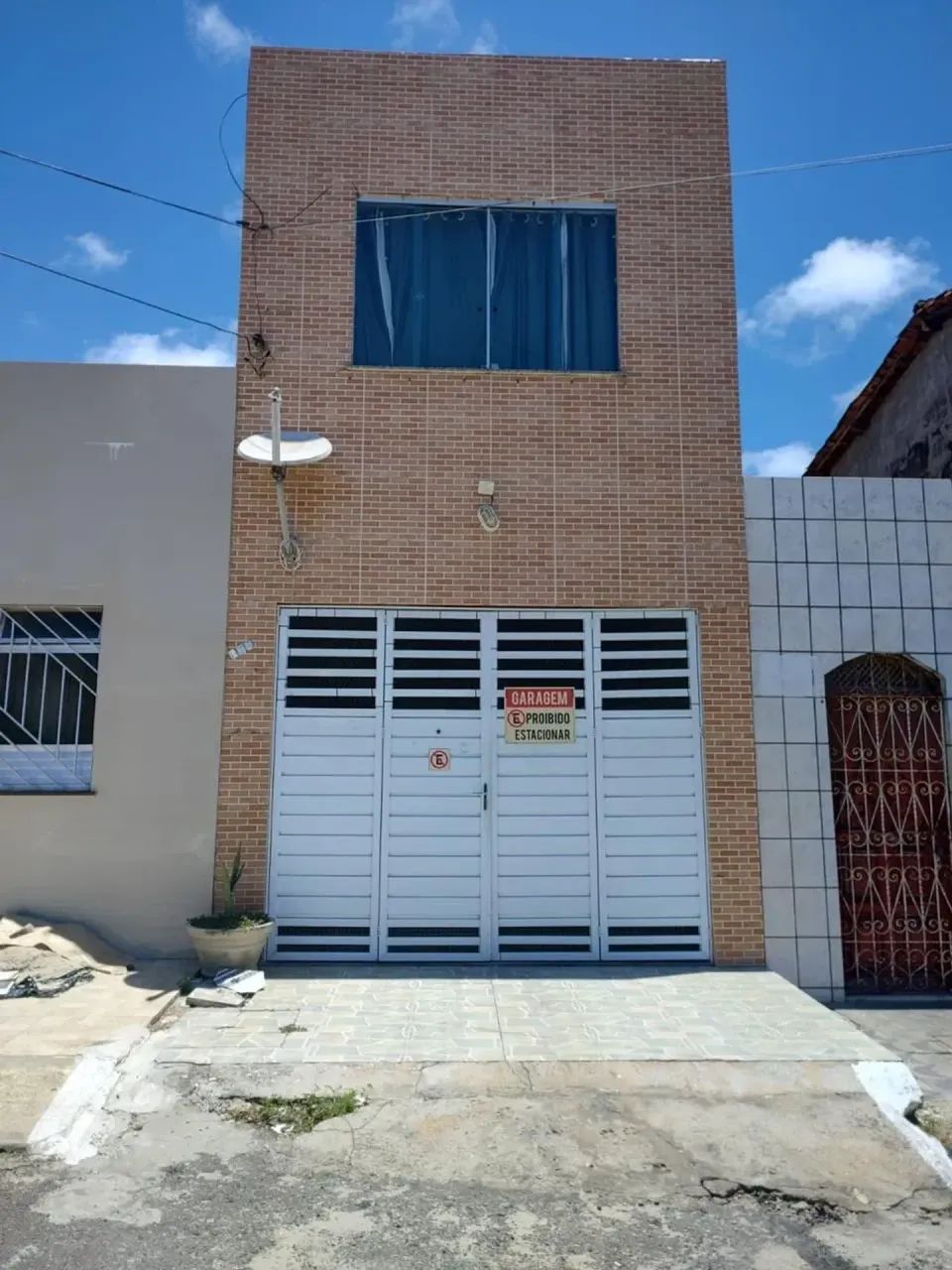 CASA NO BAIRRO SANTO ANTONIO- ARACAJU