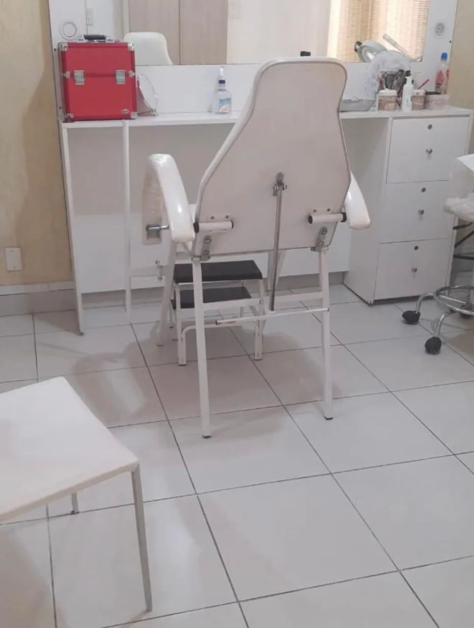 Cadeira para Micropigmentação c/Lupa