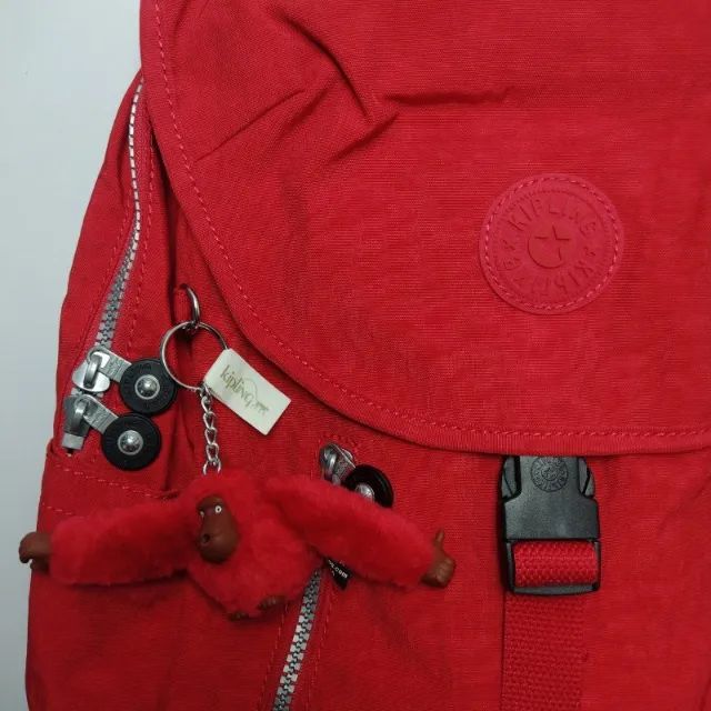 KIPLING - MOCHILA KIPLING NA COR VERMELHA  - Foto 2