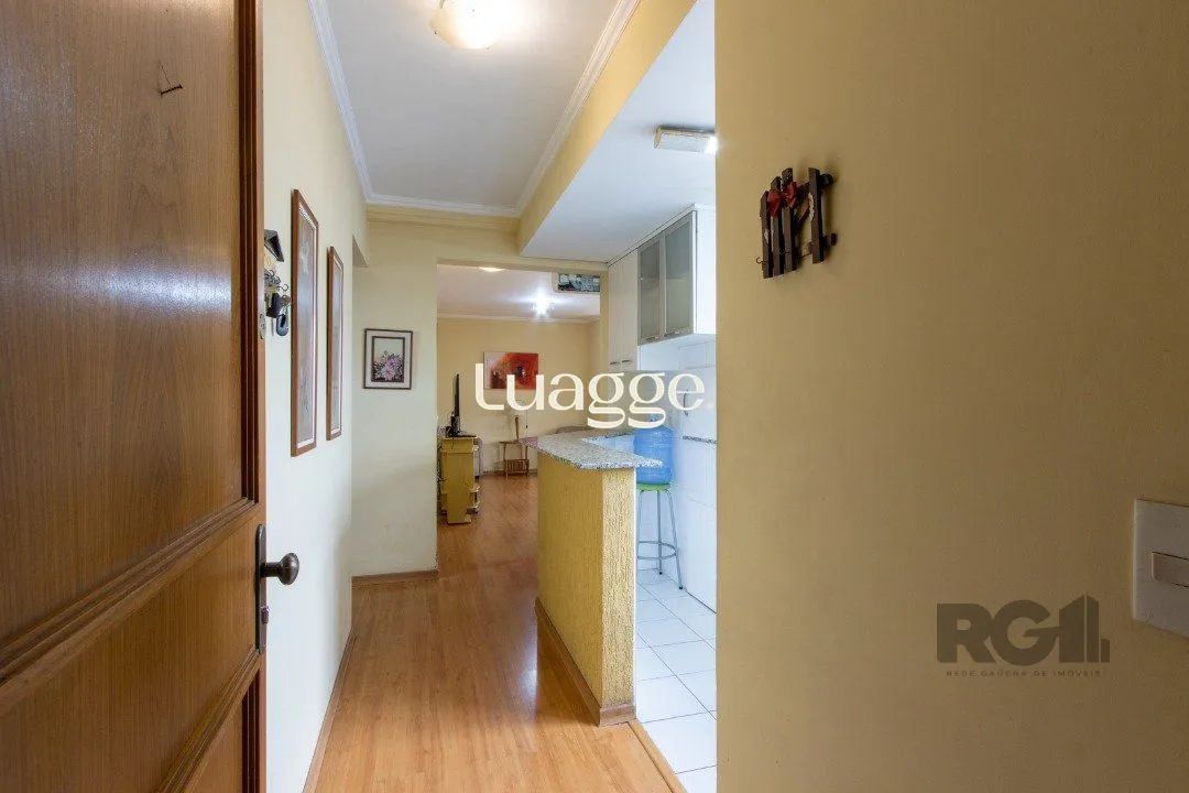 Apartamento mobiliado para locação no bairro Menino Deus - Foto 2