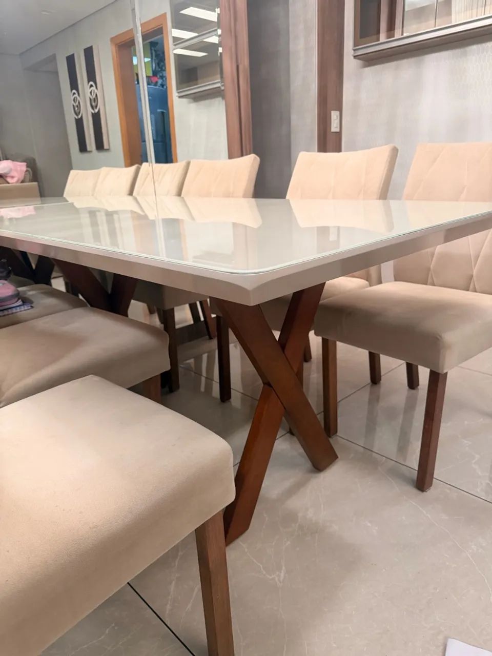 Vendo Mesa de Jantar com 6 cadeiras 
