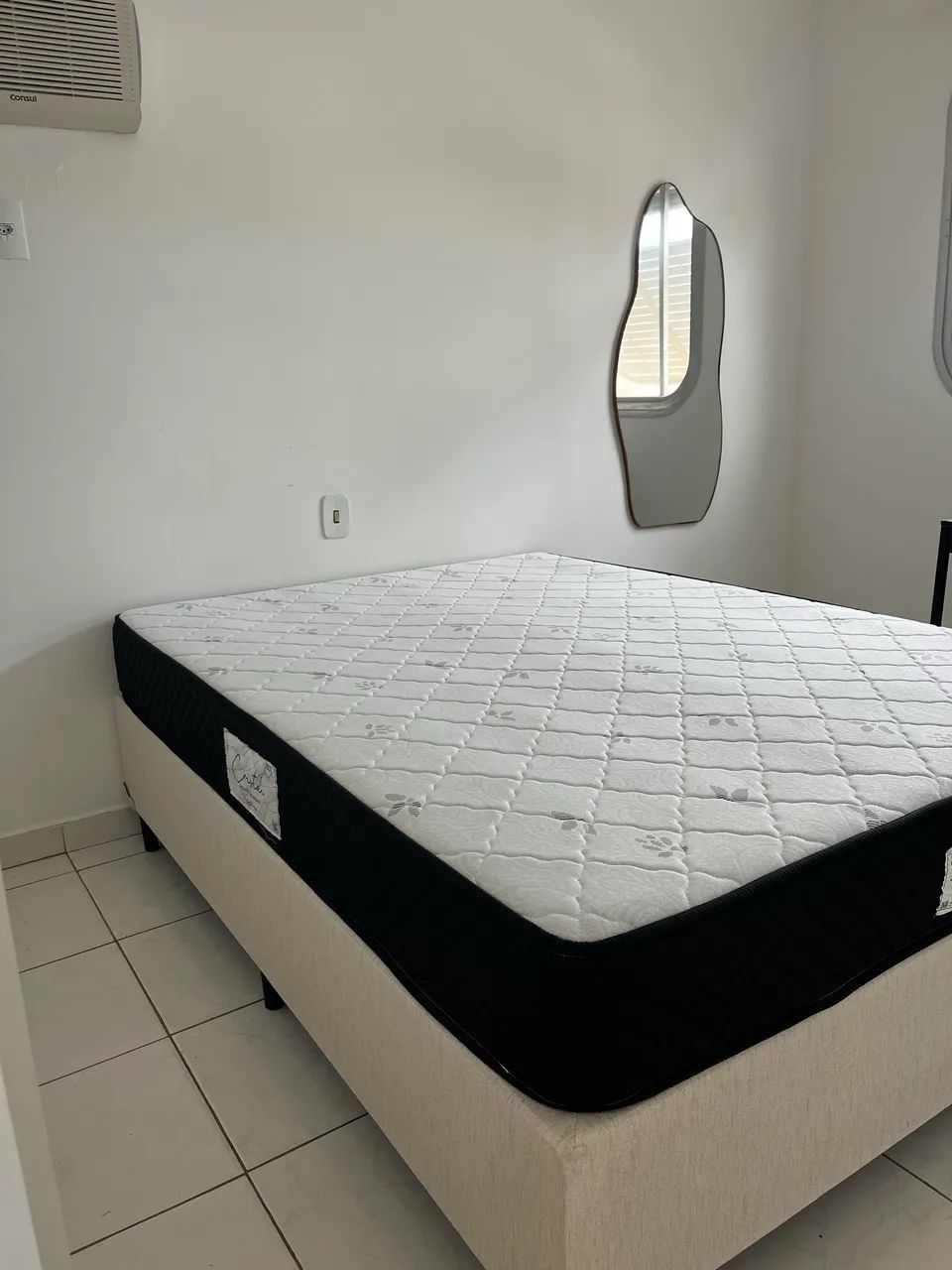 VENDO CAMA BOX COMPLETA