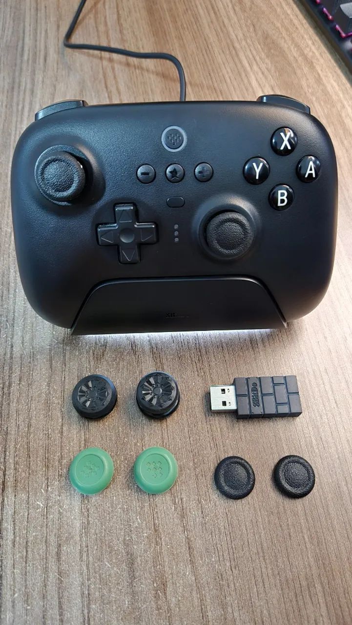Controle 8BitDo Ultimate Bluetooth / 2.4ghz  - Hall Effect - Com base de carregamento - Foto 2
