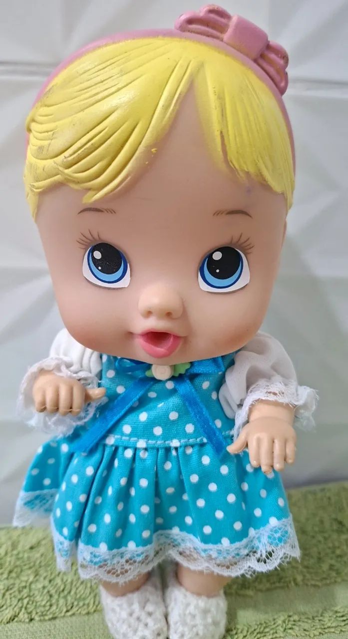 Mini baby alive menina