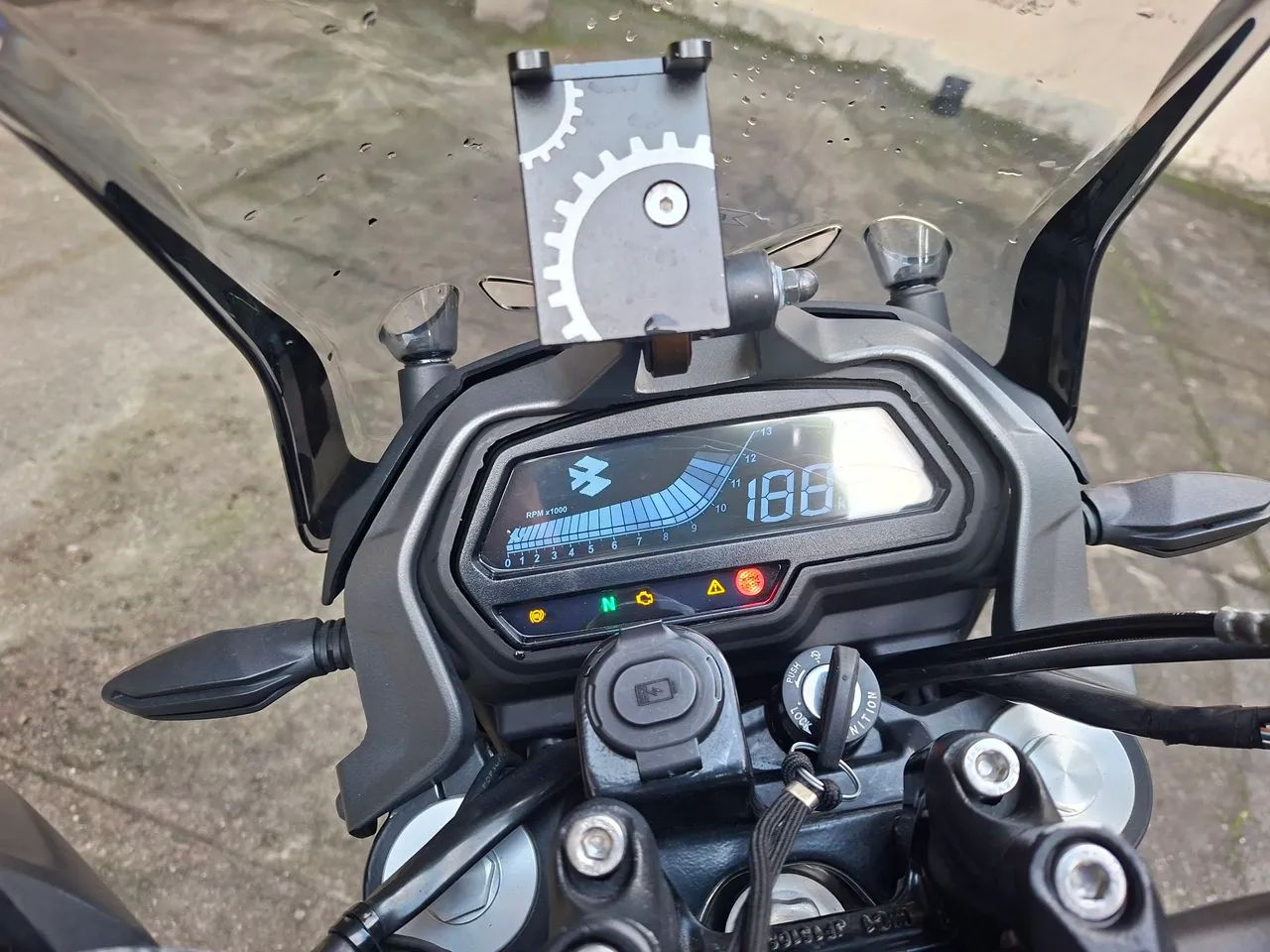 Dominar 400
