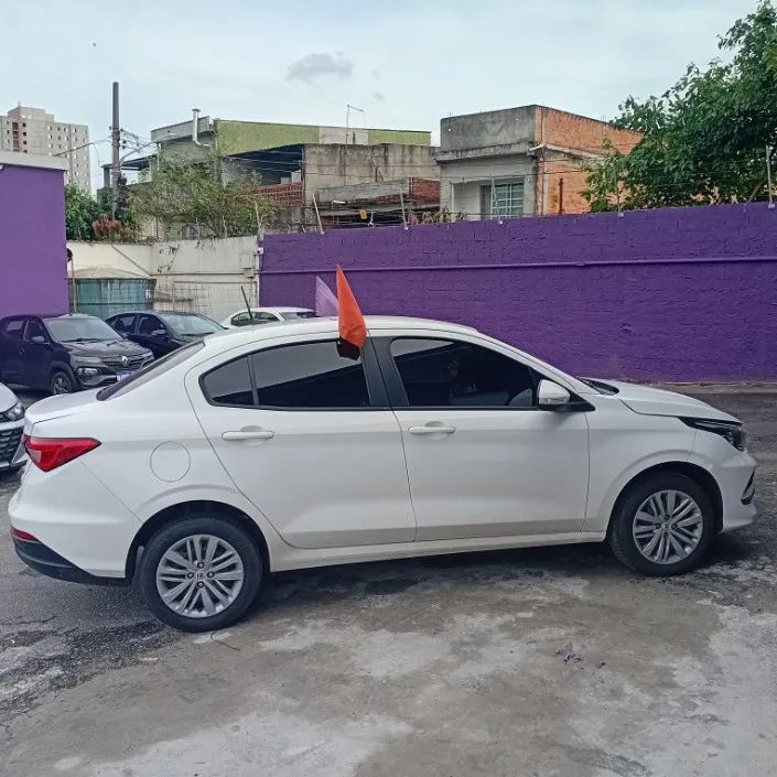 Fiat Cronos Drive 1.3 S-Design, foto 3 de 8