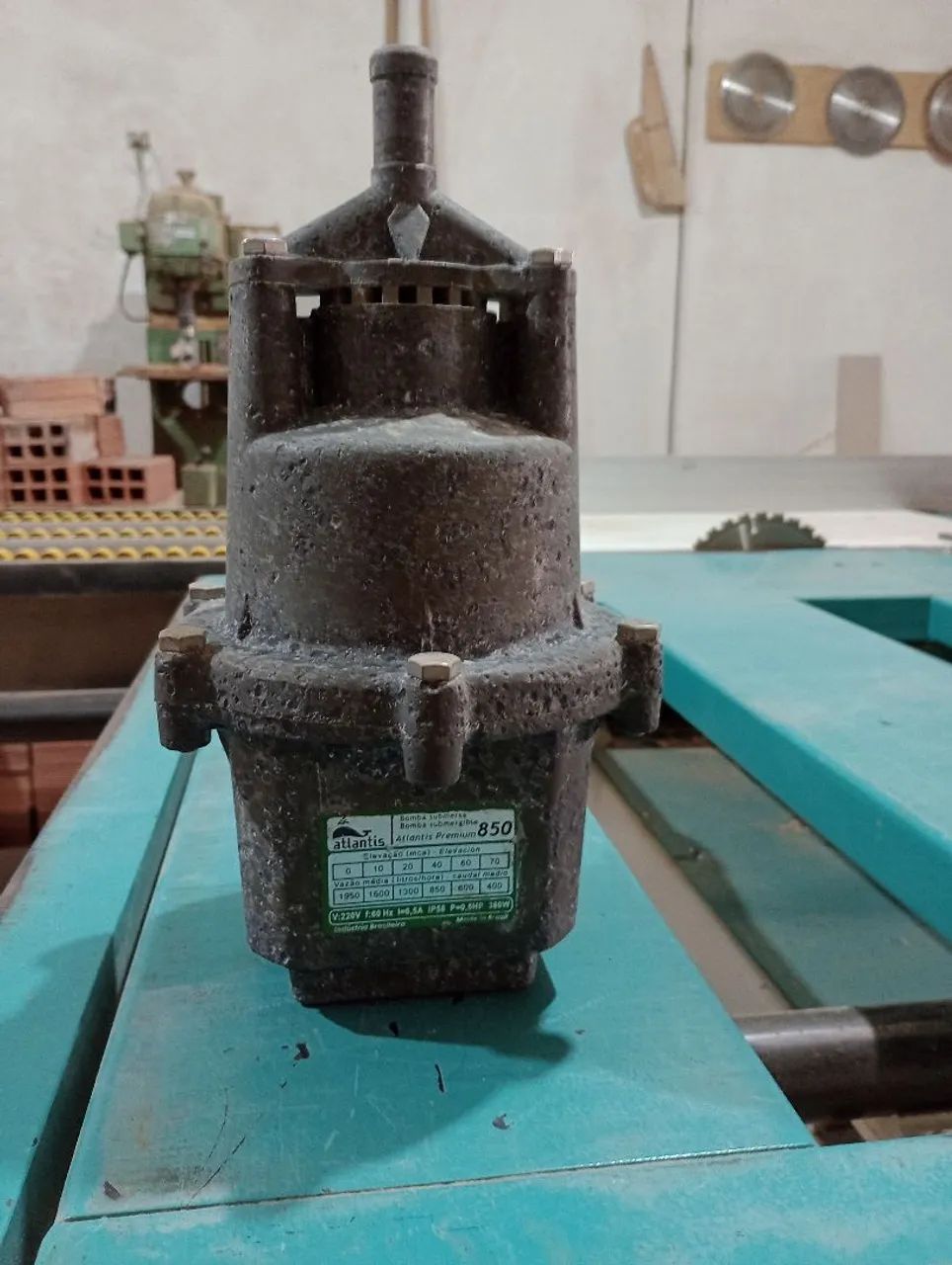 Bomba submersa d água 