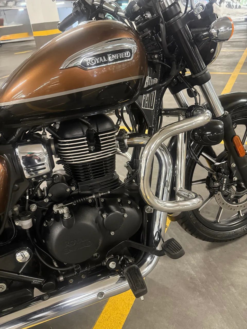 ROYAL ENFIELD METEOR 350 2023 - Foto 3
