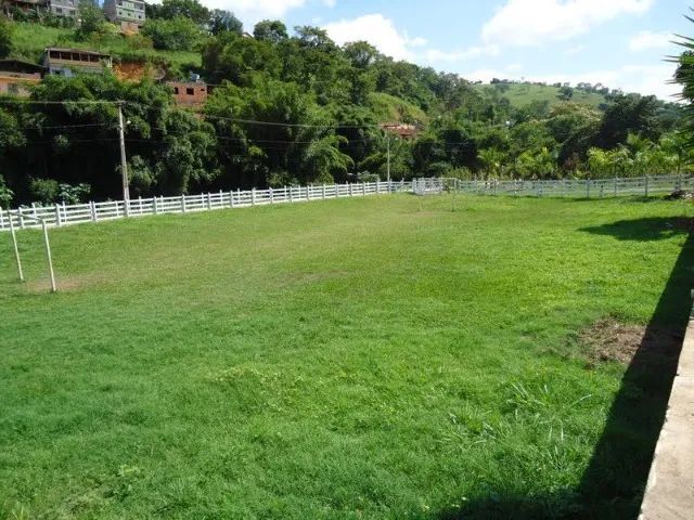 CHÁCARA NO CENTRO DA CIDADE - Guiricema MG  - Foto 4