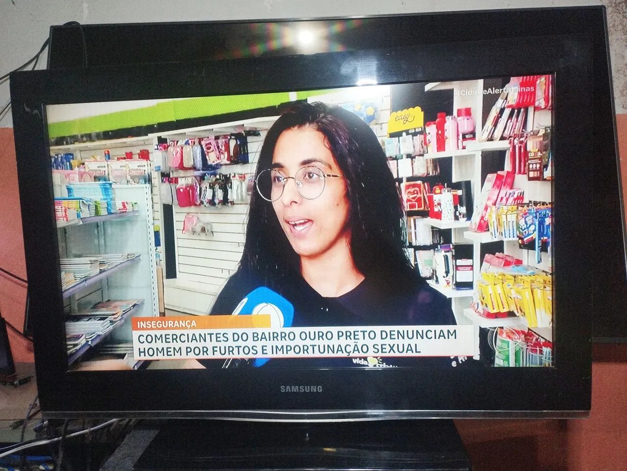 Tv 32" Samsung ( não é Smart ) com garantia 