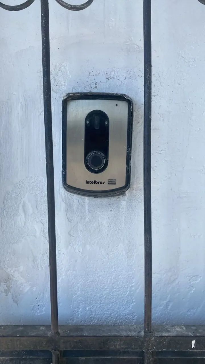 Manutenção e instalação de interfones e centrais.