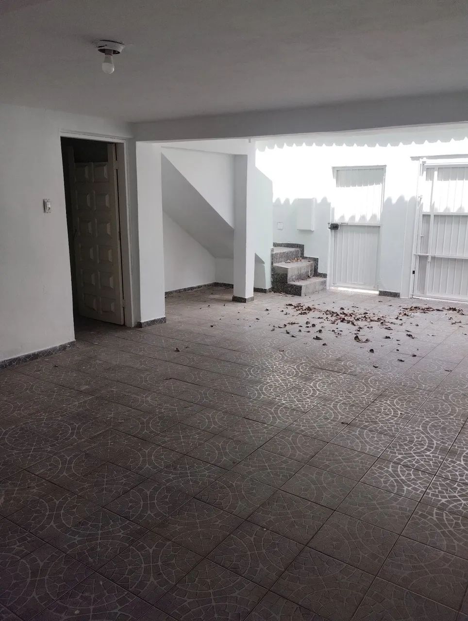 Ótima casa (sobrado) vende-se/ troca ou aluga! - Foto 5