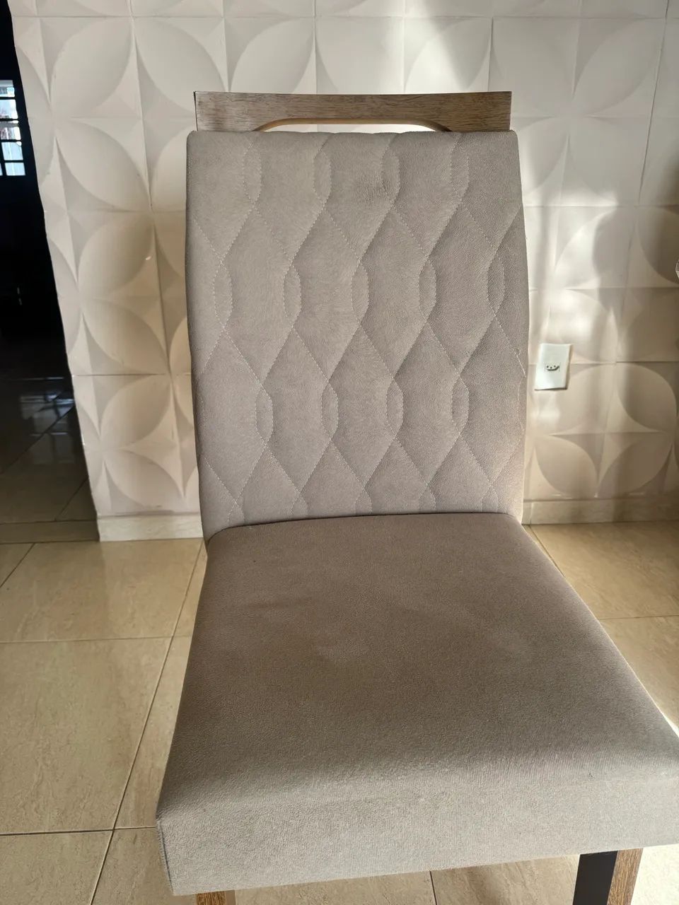 Conjunto com 6 cadeiras para mesa de jantar