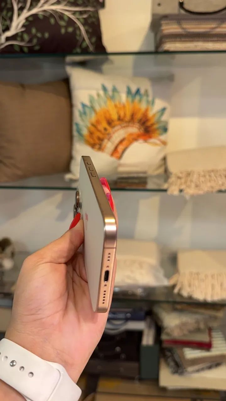 Iphone 16 pro 128gb  - Foto 5