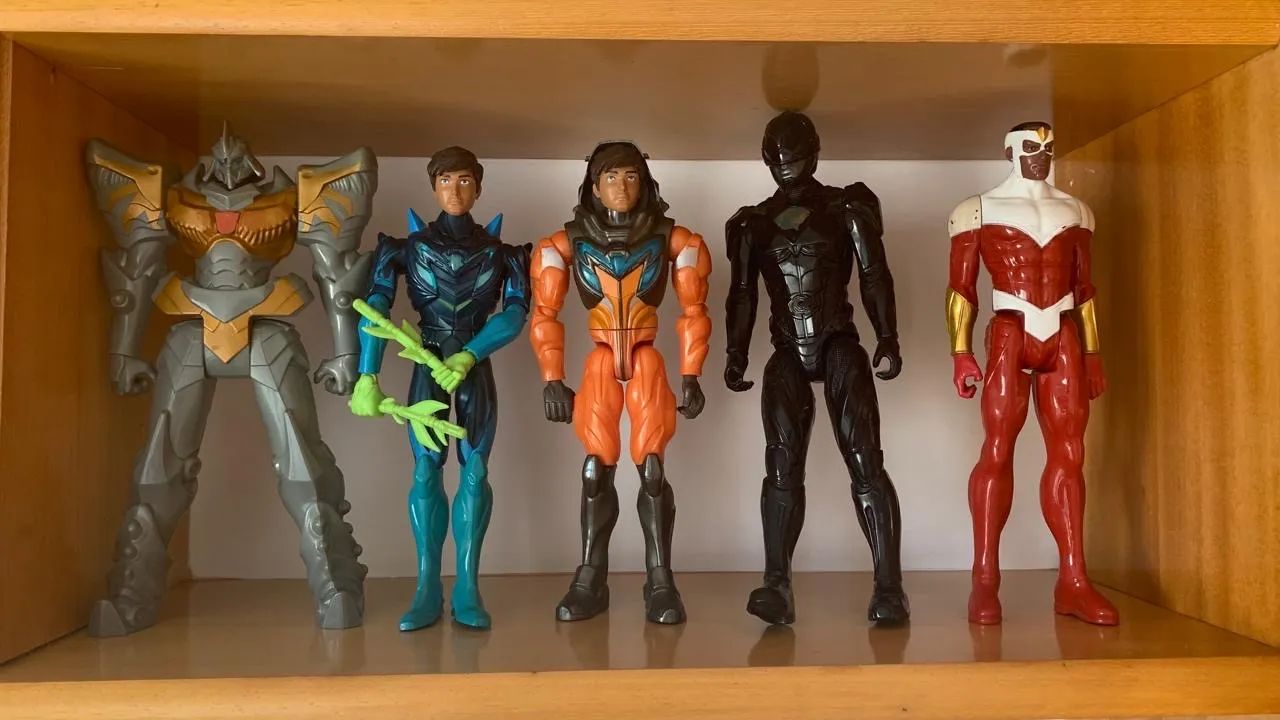 Bonecos super-herói - Foto 3