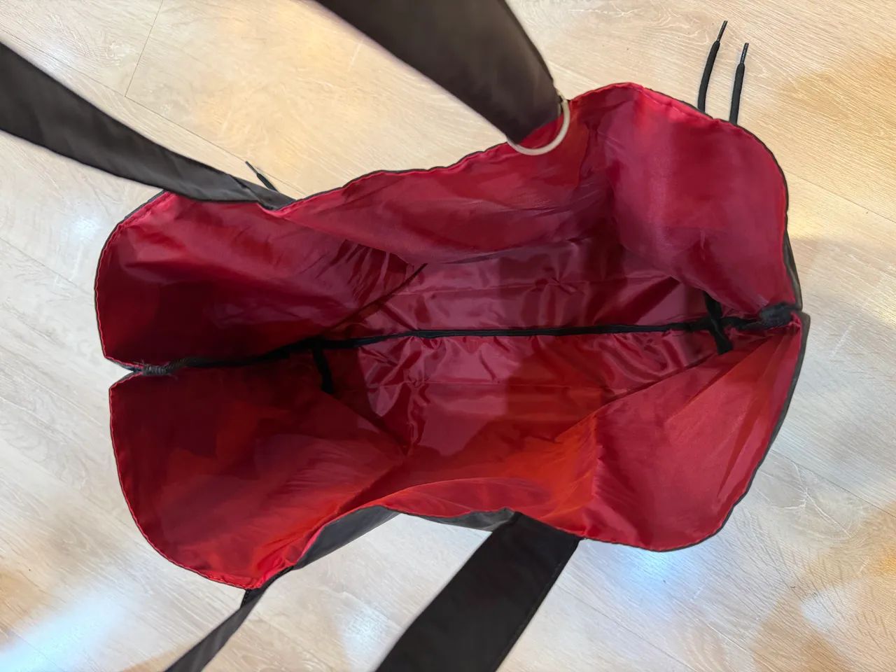 Bolsa Nylon Sephora Preta fundo Vermelho - Foto 2