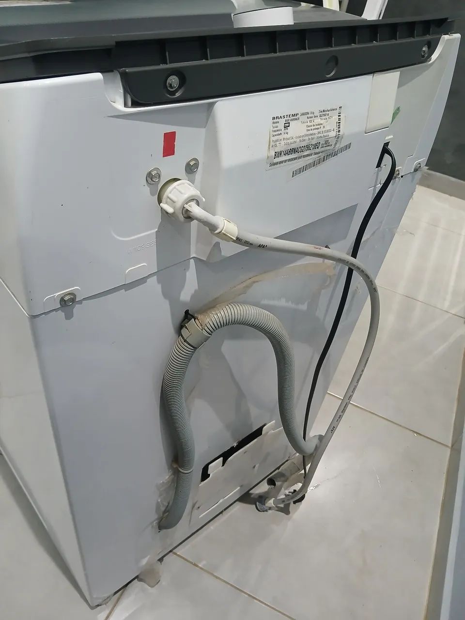 Maquina de lavar com defeito  nao centrífuga  - Foto 2