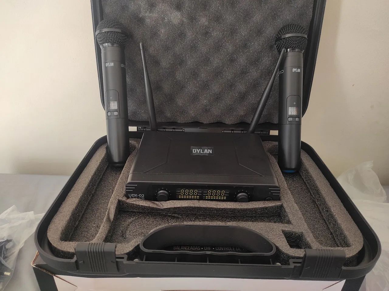 PAR DE MICROFONE SEM FIO ( NOVO) - Foto 4