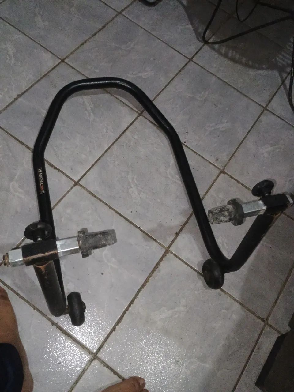 Cavalete universal para moto - Foto 4