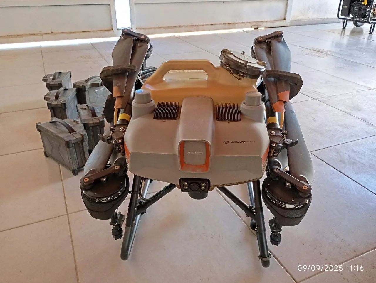 drone agrícola DJI agras T10 - Foto 6