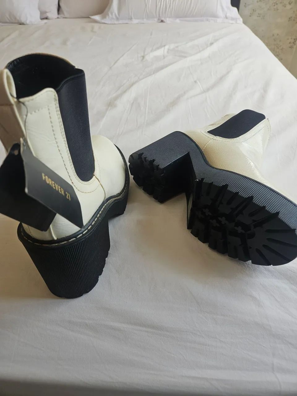 Bota linda Forever nunca usada