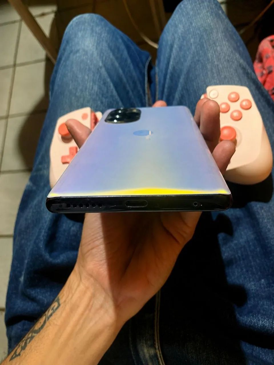 Motorola Edge 30 pro  - Foto 2