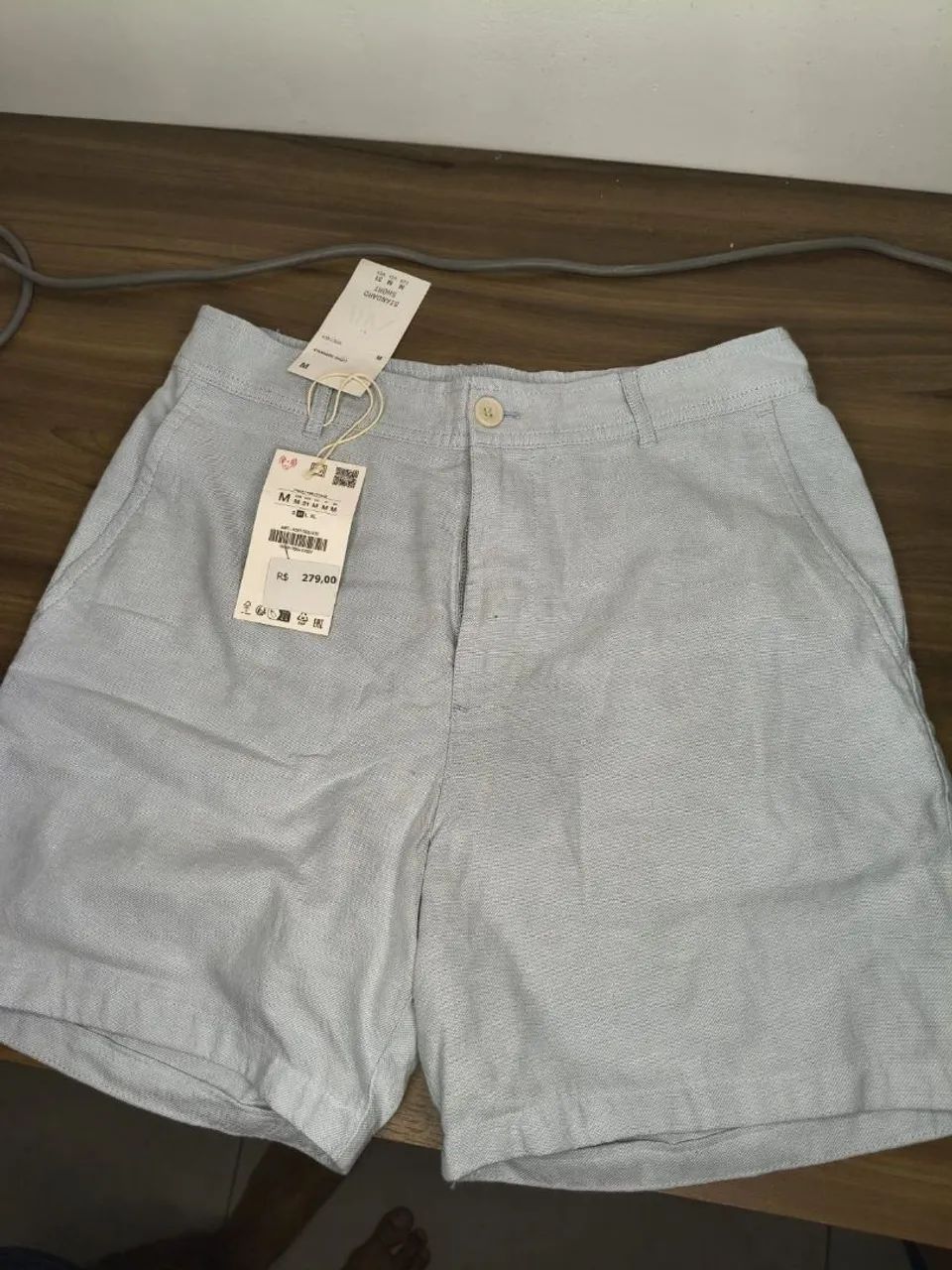Bermuda Zara nova