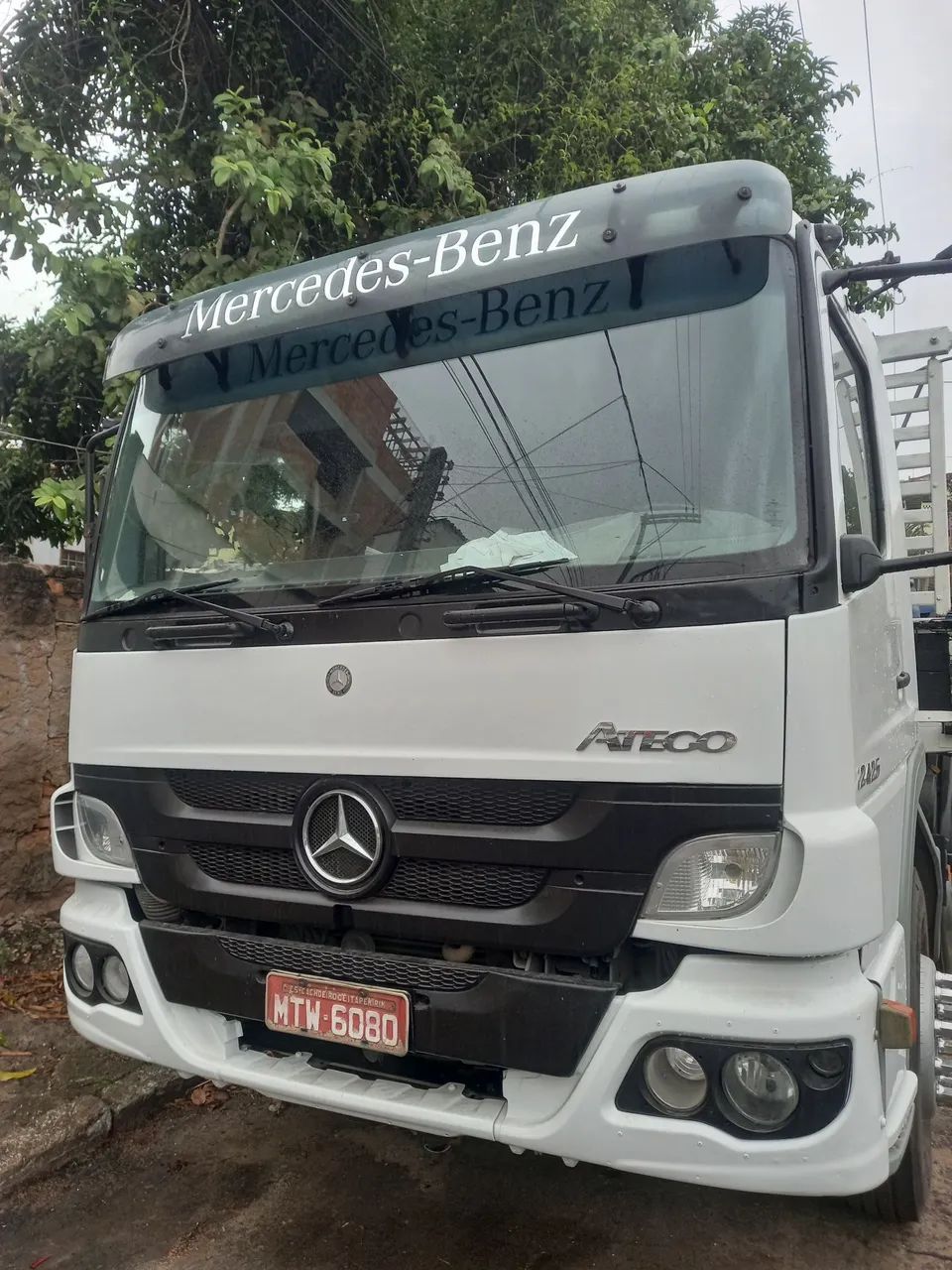 Atego 2425