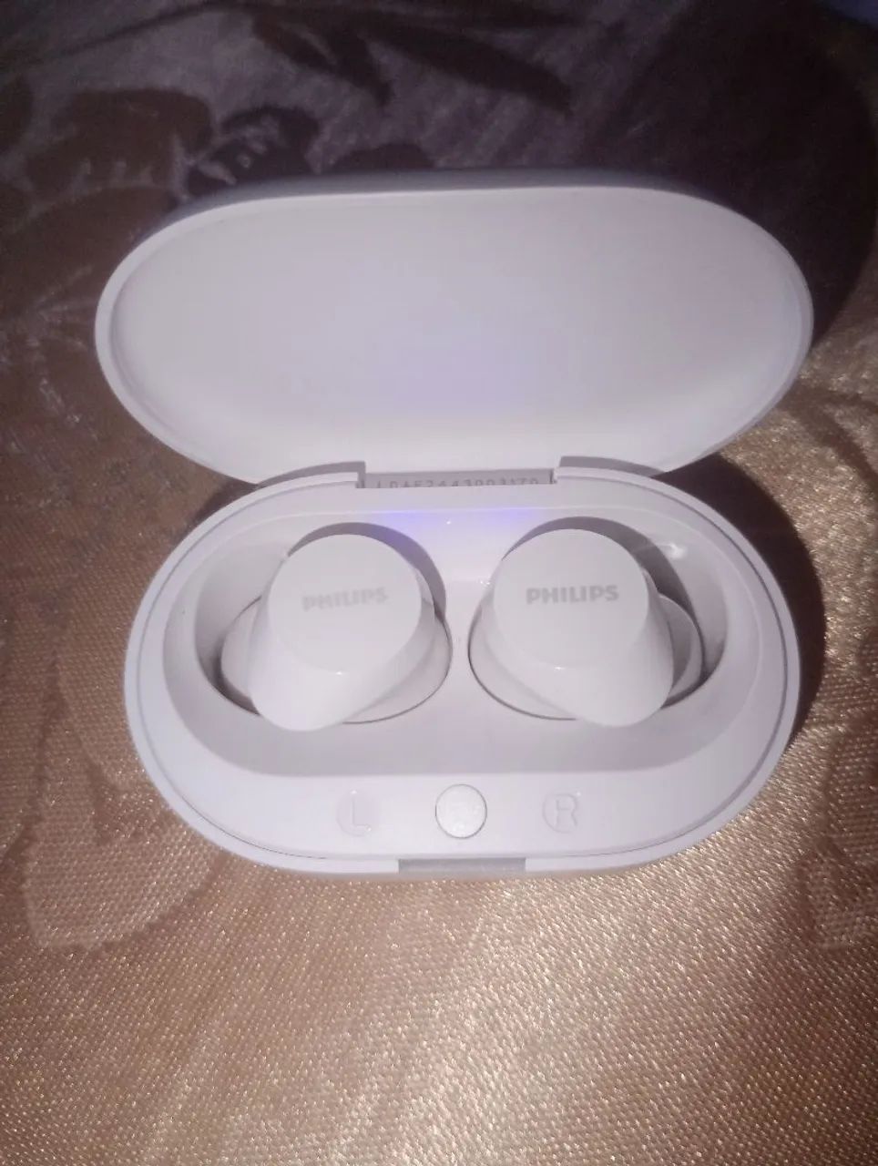 Fone de ouvido Philips branco bluetooth  - Foto 2