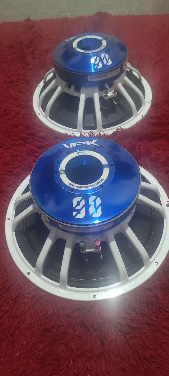 VENDE-SE DOIS GRAVES VPK DE 2000 RMS E 4 OHMS  /15 POLEGADAS  - Foto 4