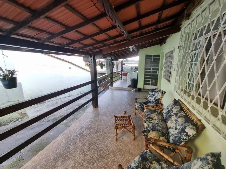 Vendo cada em Santa Bárbara em Cariacica 