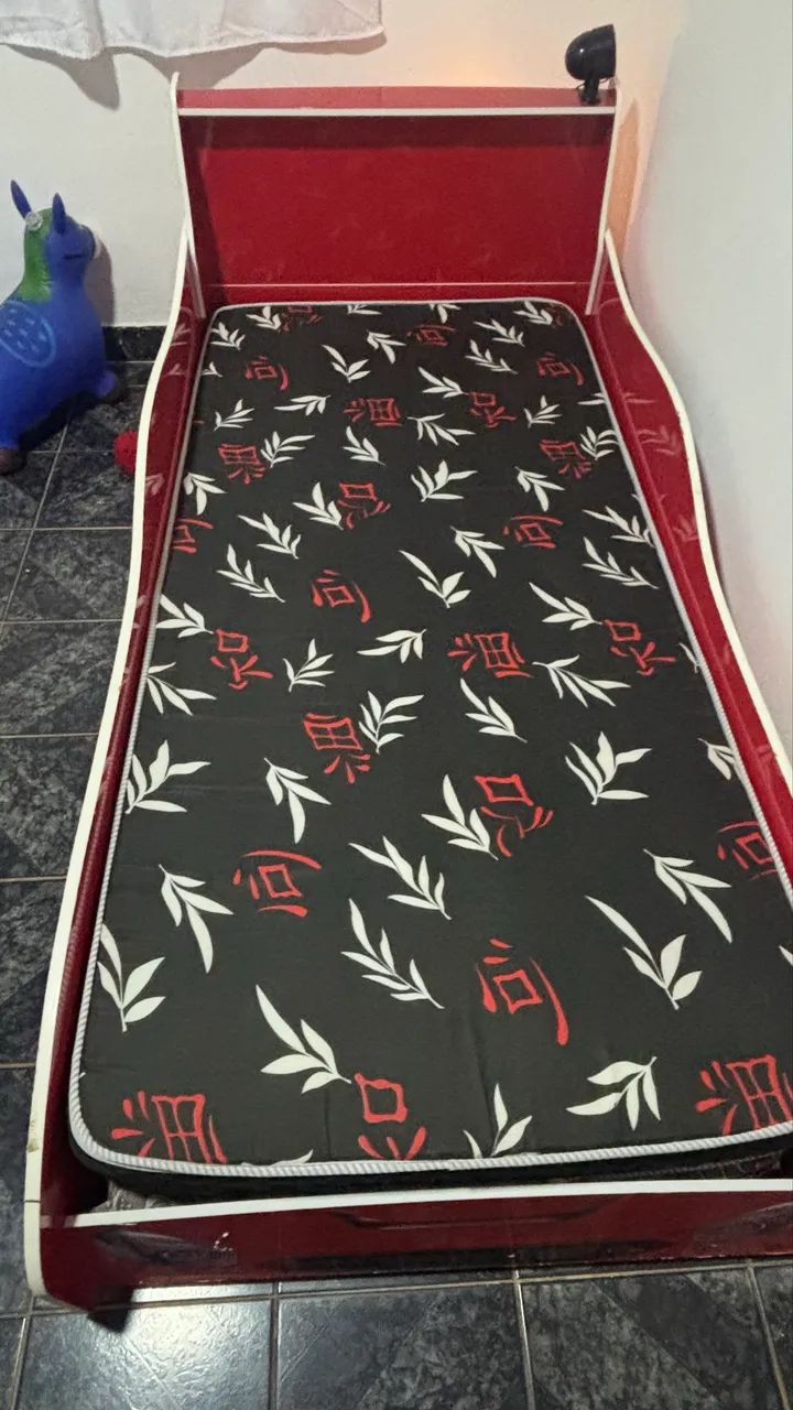 Cama infantil mais colchão 