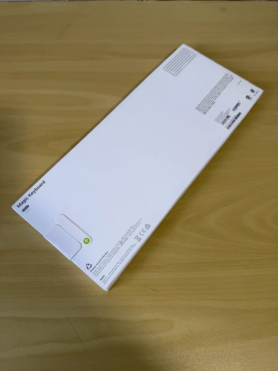 Teclado Apple Magic Keyboard MXCL3LL/A A3203 Novo