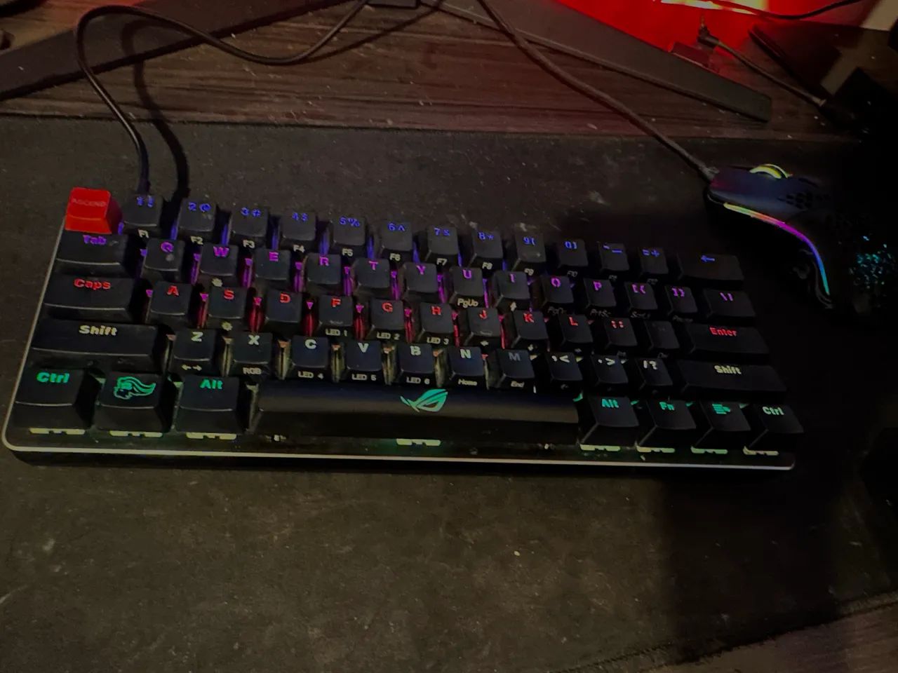 Teclado mecânico Glorious GMMK Compact 60% - Foto 5