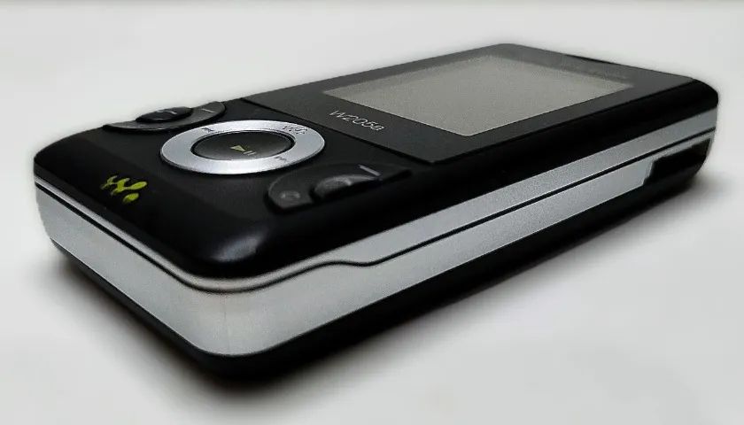 Celular Antigo Sony Ericsson Walkman W205a Preto