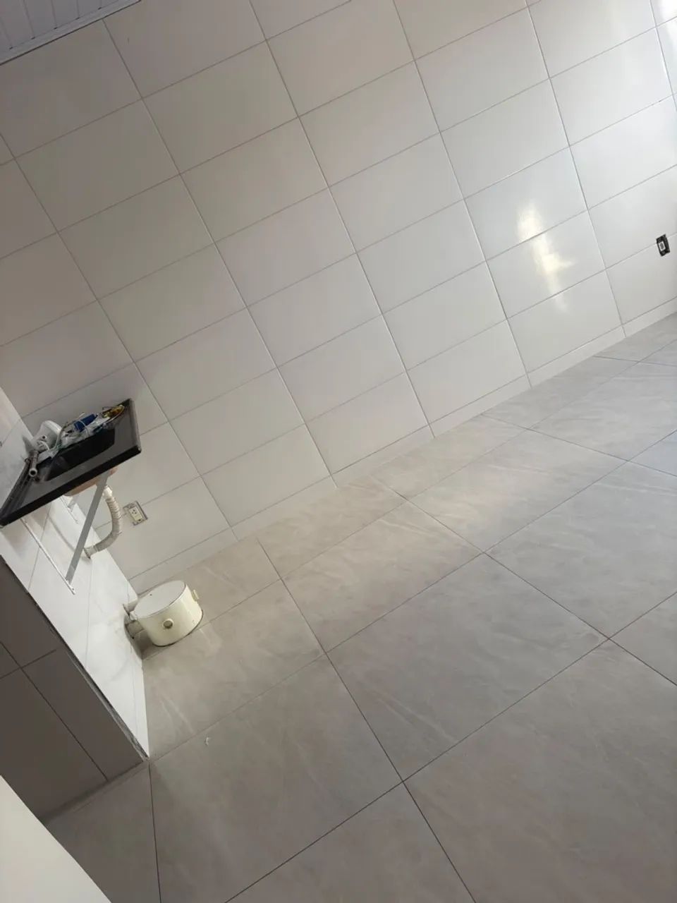Aluga-se apartamento de 1 quarto 