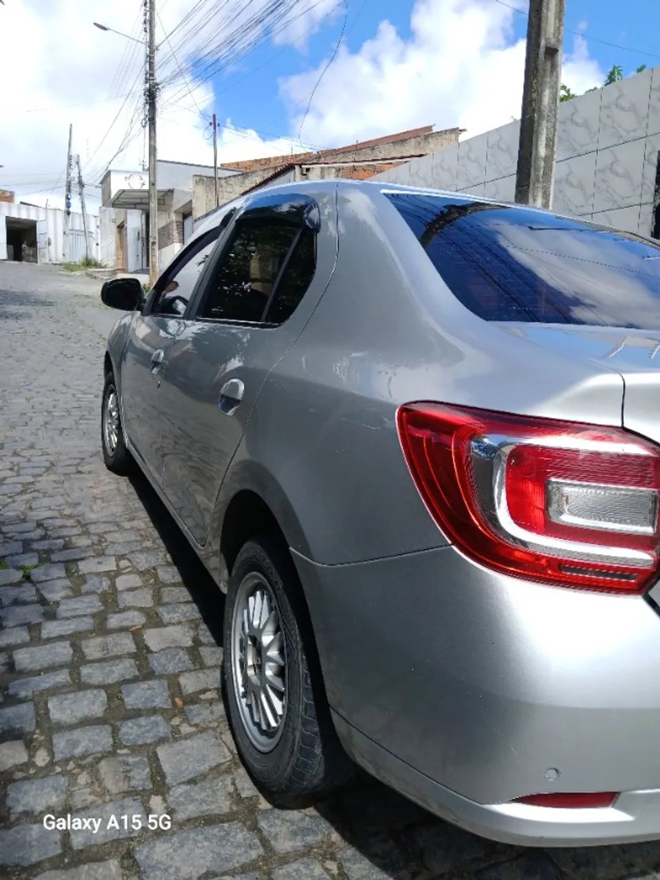 Renault Logan Expression Hi-flex 1.6 8V 4P 2014 - Foto 3