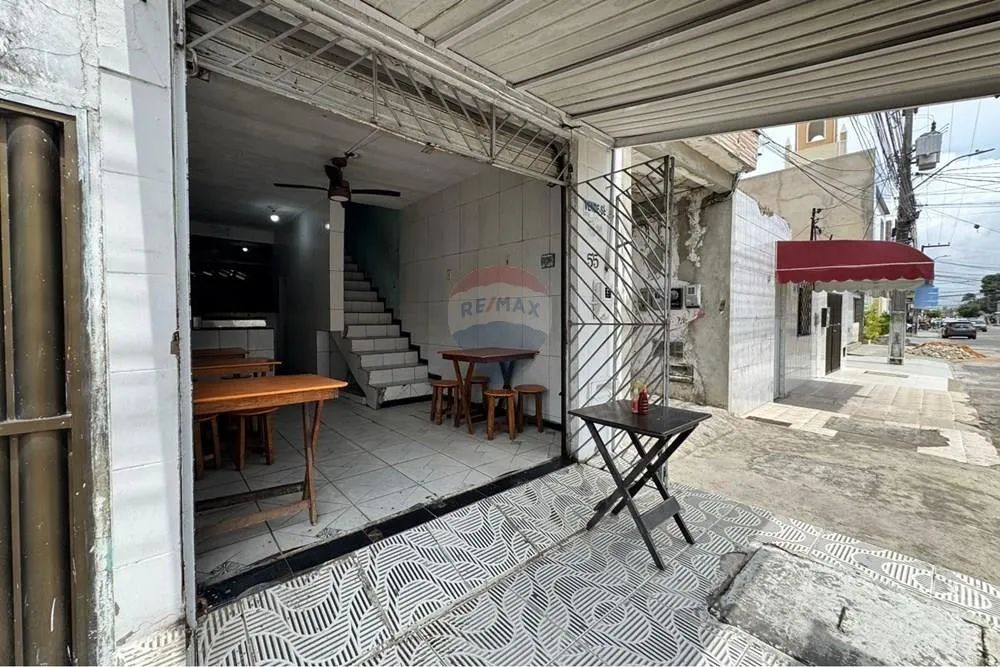 Prédio comercial no térreo e Residencial no andar superior - Foto 2