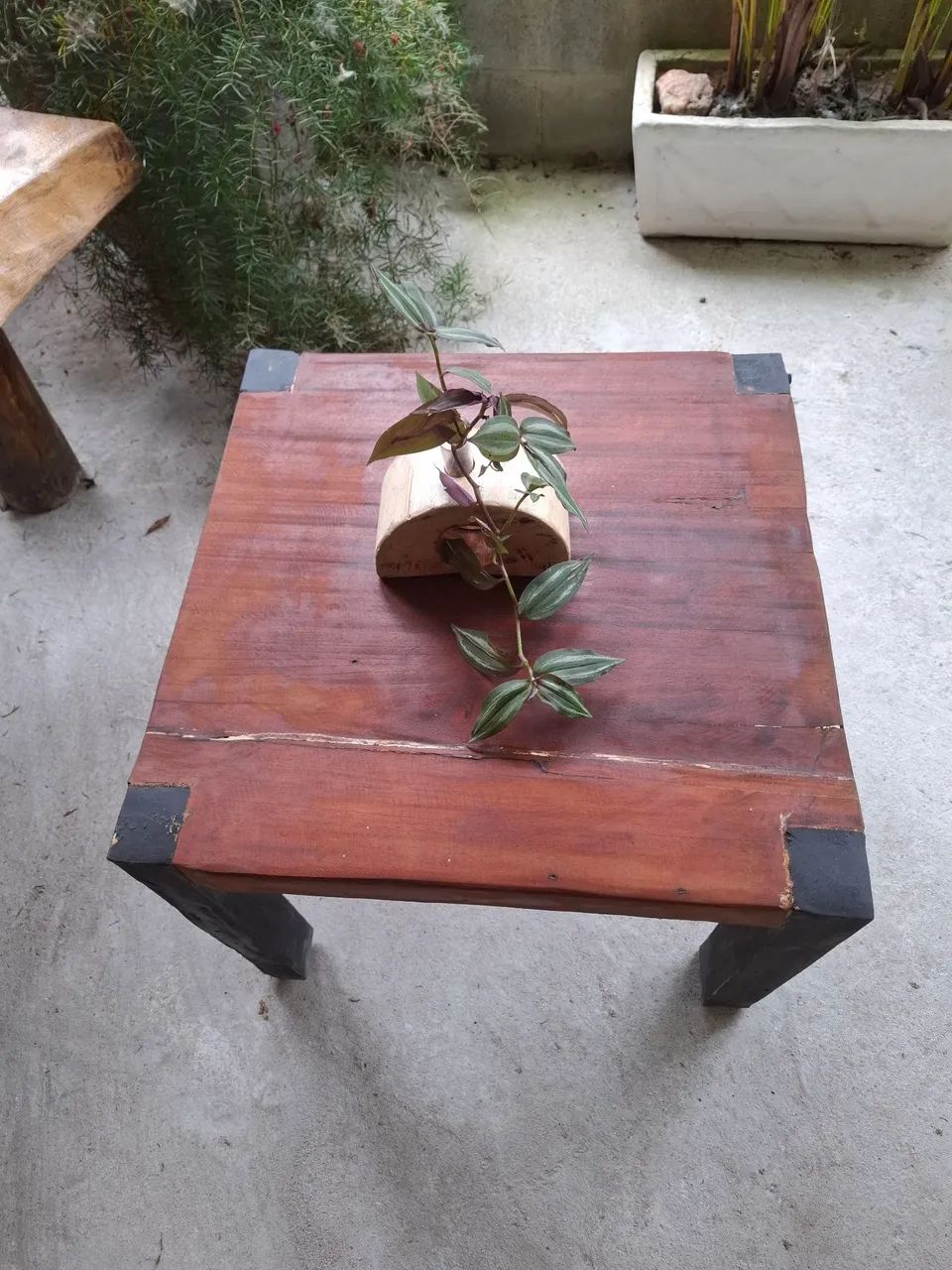 Mesa de centro em madeira - Foto 2