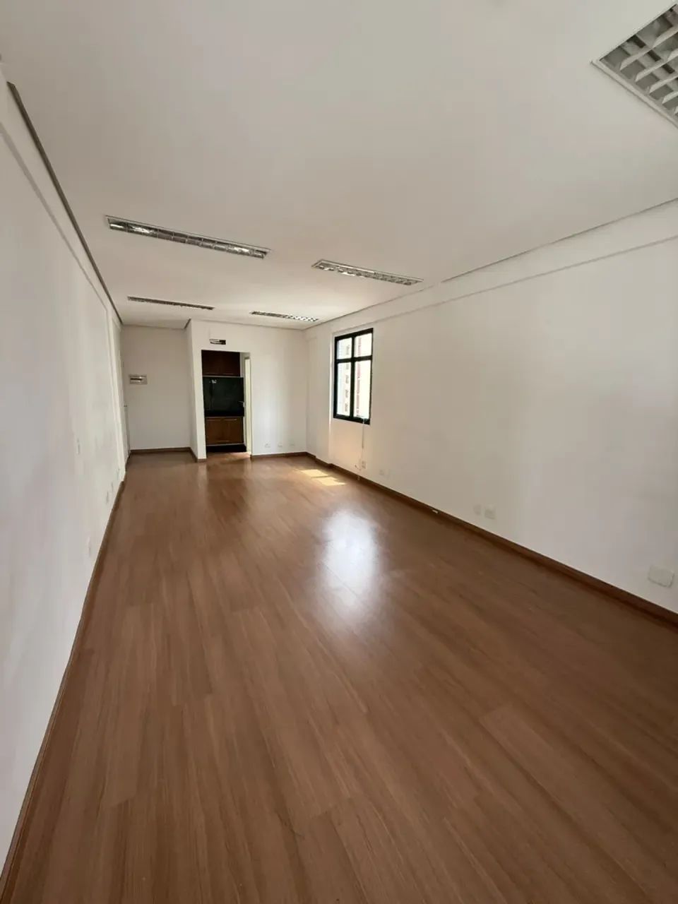 Sala Comercial | Parque Residencial Aquarius | 34m² | Com Elevador - Foto 3