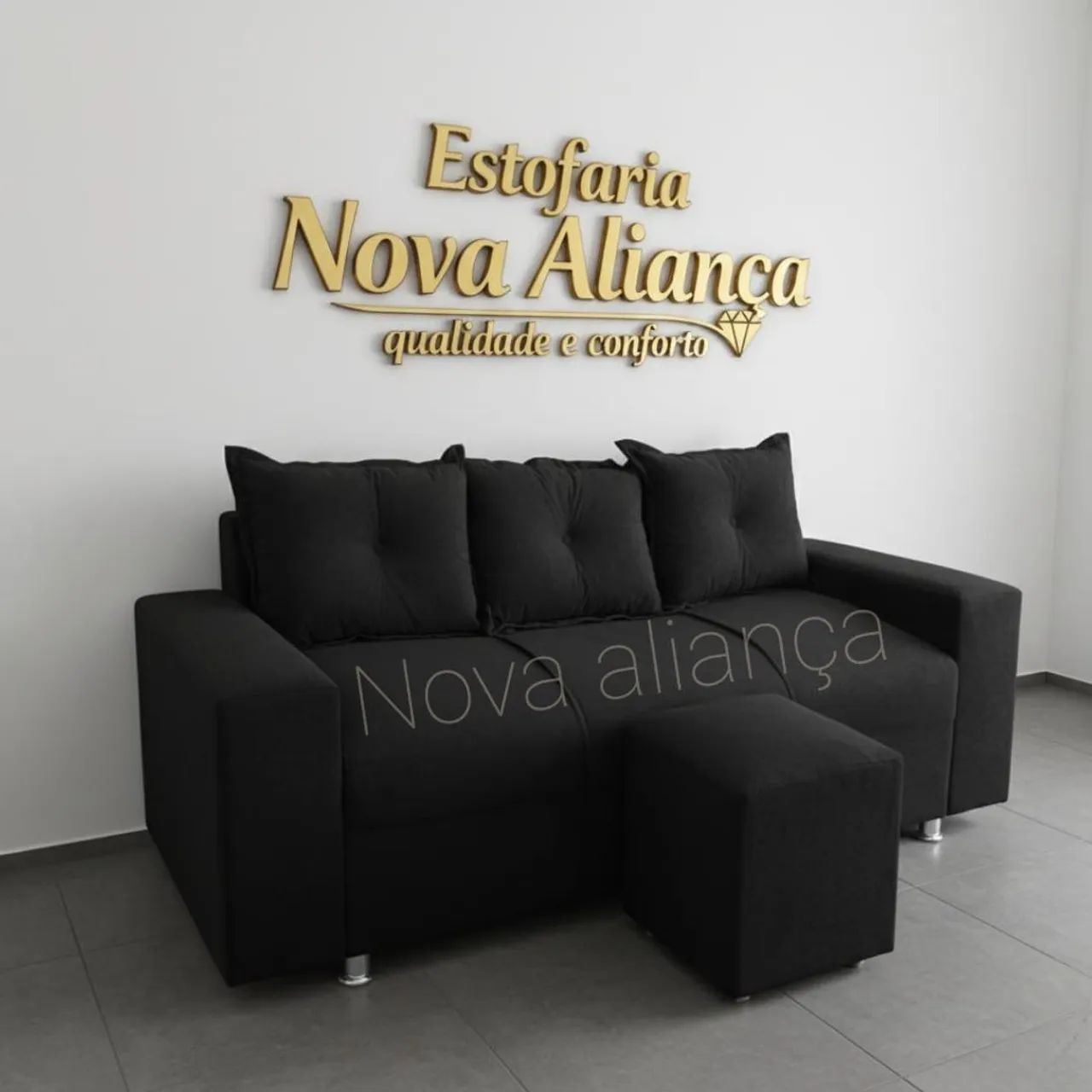 SOFÁ DE 3 lugares com almofadas +puff456626734168821760