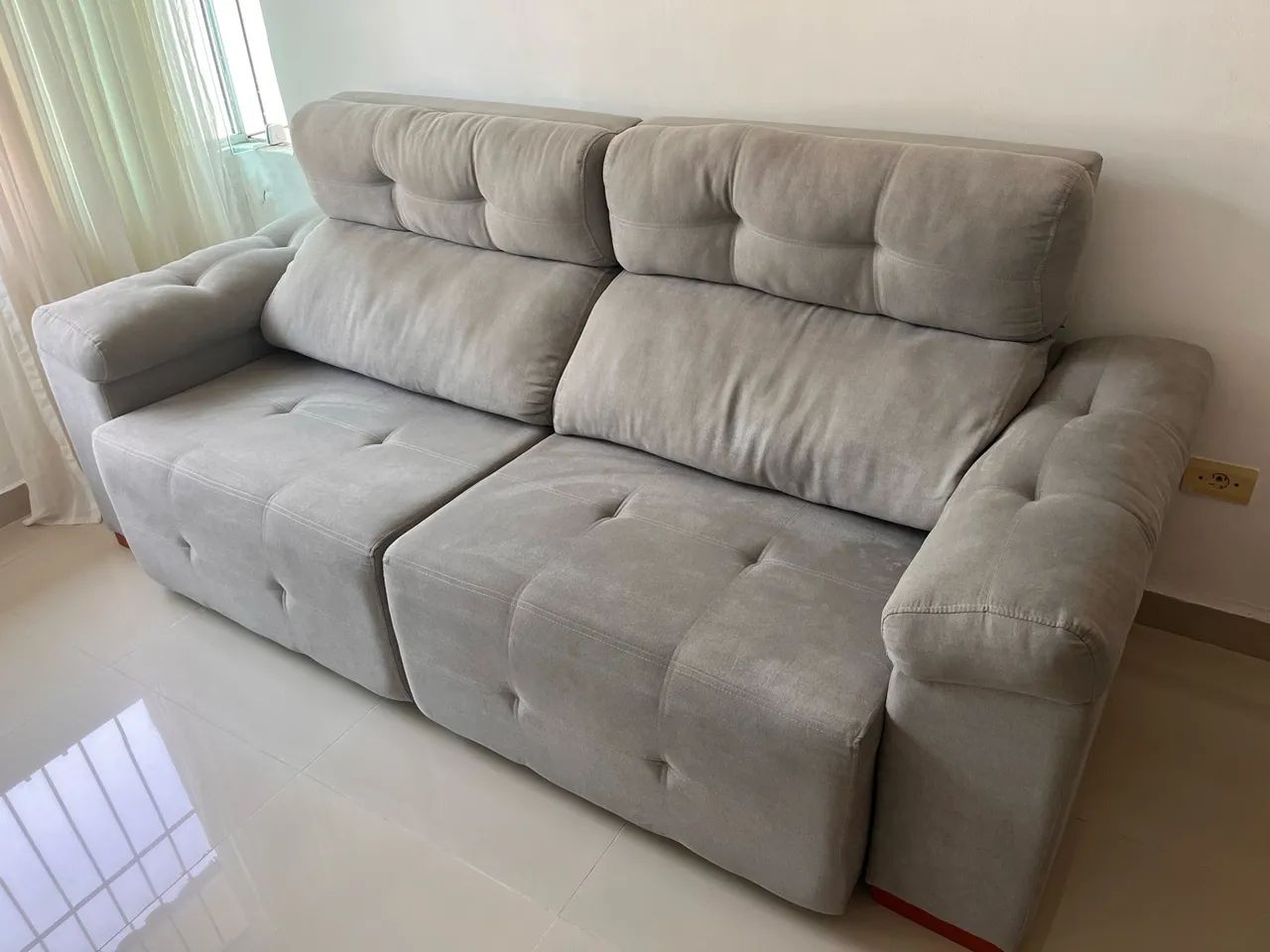 VENDO SOFÁ EM PERFEITO ESTADO