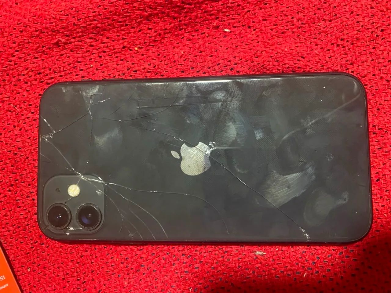 iPhone 11 preto 128  - Foto 2